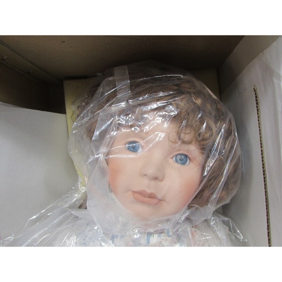 Porcelain Doll Barbara Ann 21 Inch BG-01 Barbara C. Green World Gallery - Picture 2 of 8